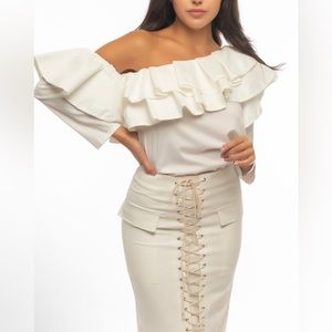 SOILD ONE SHOULDER LONG SLEEVE DOUBLE RUFFLED FASHION TOP